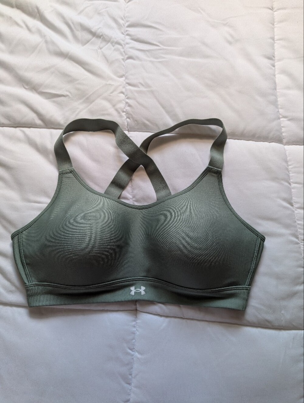 Under Armour Sage Green Cross-Back Molded Sports Bra Size Large Adjustable Strap